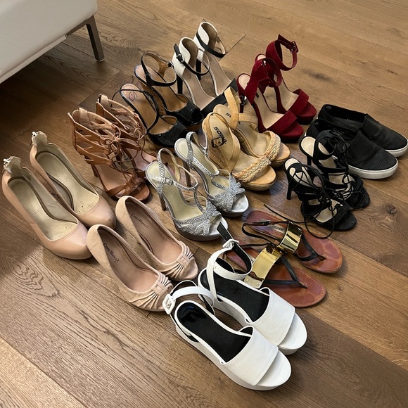 FREE SHOE WITH PURCHASE SIZE 6 - Picture 3 of 4